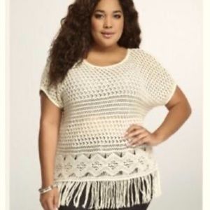 Open Knit Fringe Crochet Sweater Cream/Natural by Torrid Size 4 or 26/28 NWOT